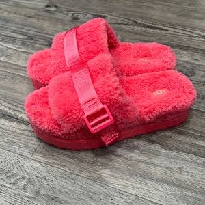 New UGG Taffy Pink Fluffita Slide Slippers